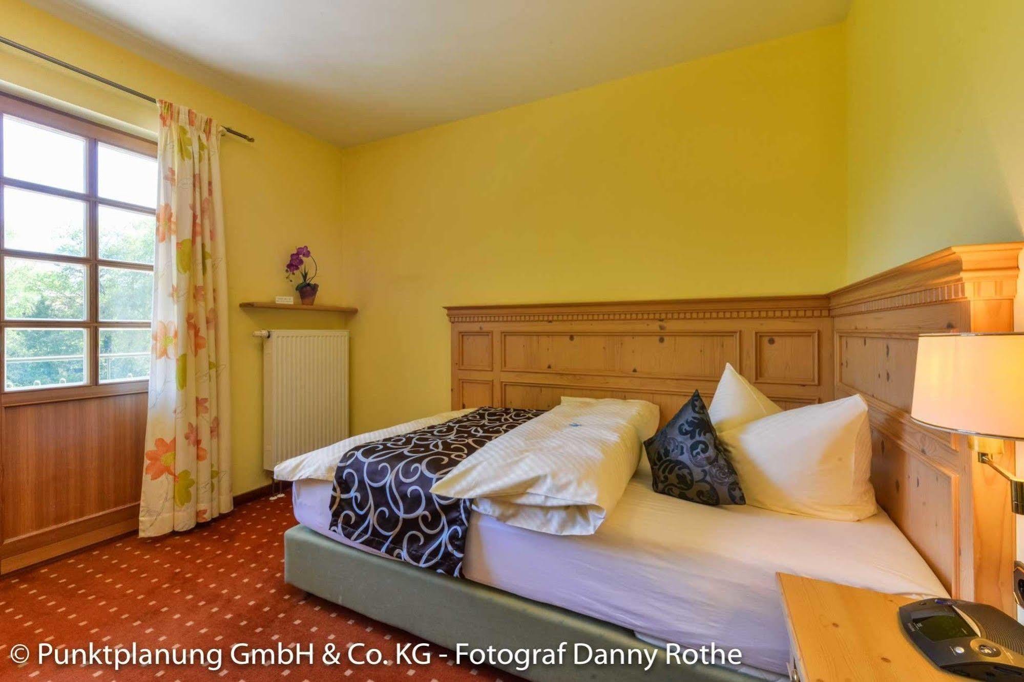 Hotel Oberwirt Obing Extérieur photo